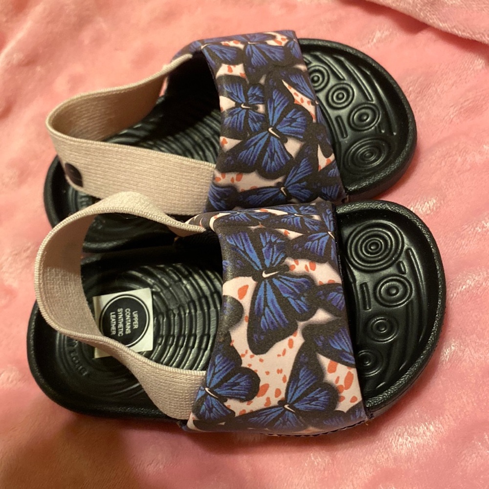 Nike butterfly sandals